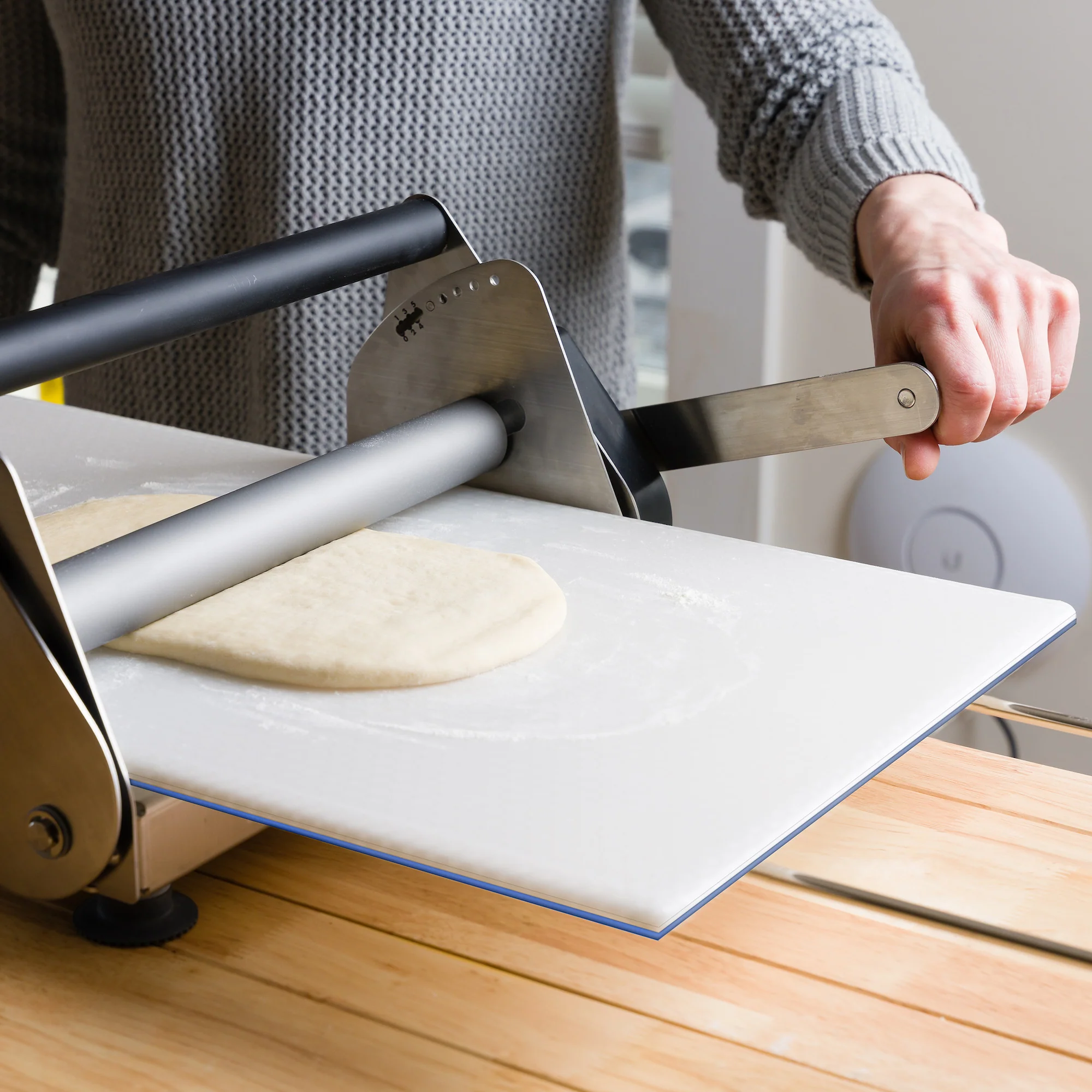 Compact Dough Sheeter 12" (Refurbished) - Image 2