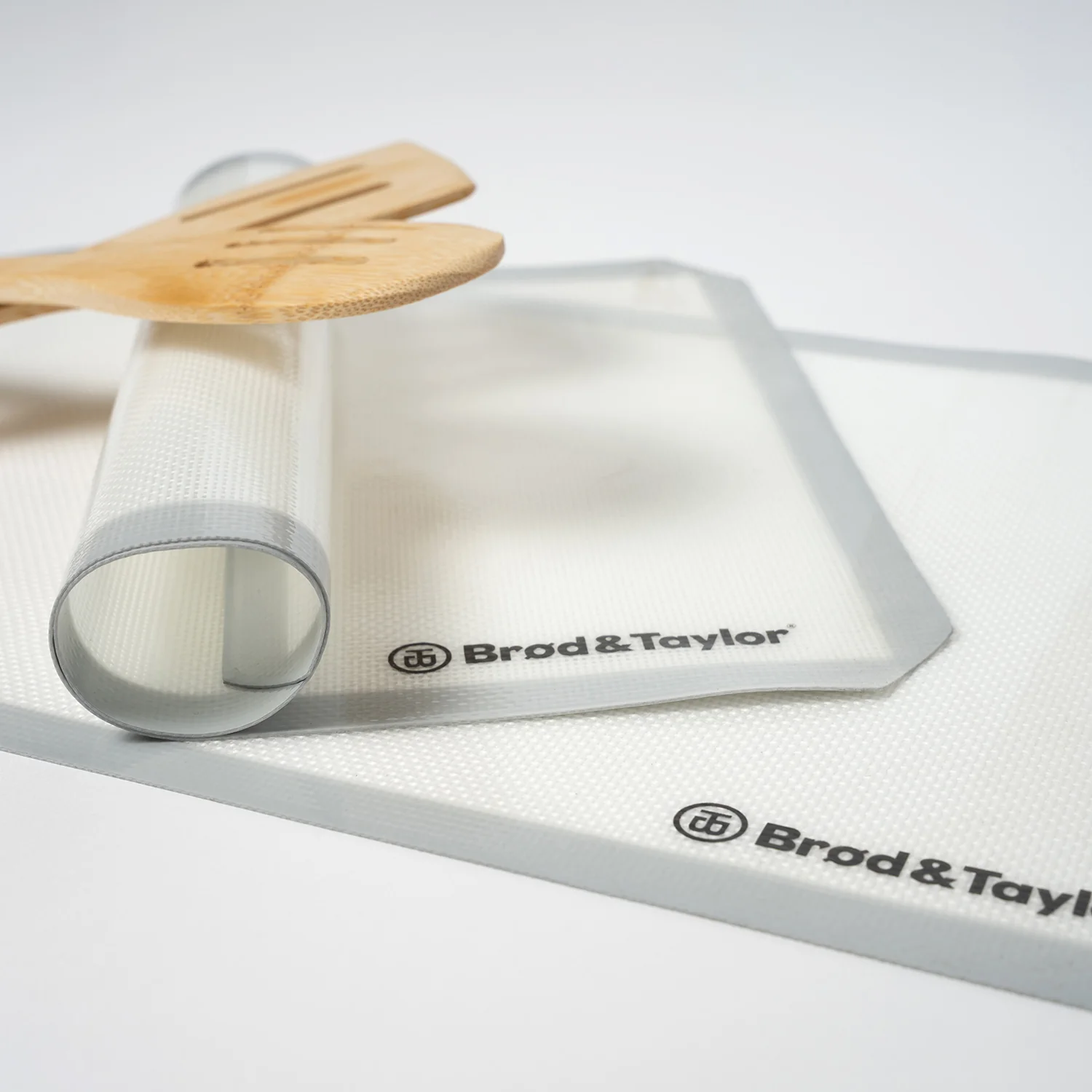 Non-Stick Silicone Baking Mat - Image 6